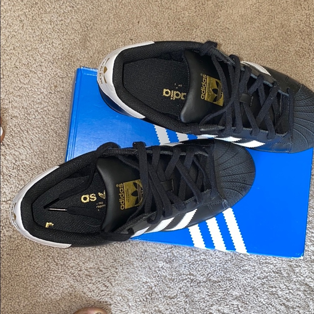 Adidas superstar